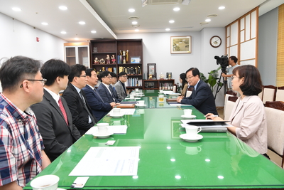 완주군-우석대학교한의약건강증진사업업무협약식(5).JPG