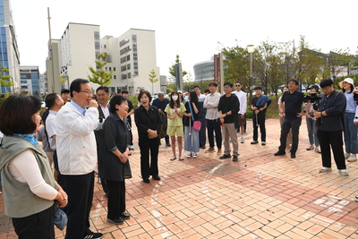 전북혁신도시줍깅실천행사(10).JPG