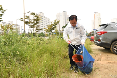 전북혁신도시줍깅실천행사(49).JPG