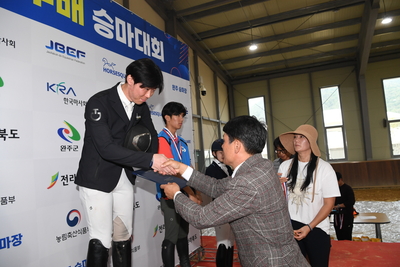 승마대회시상식(123).JPG