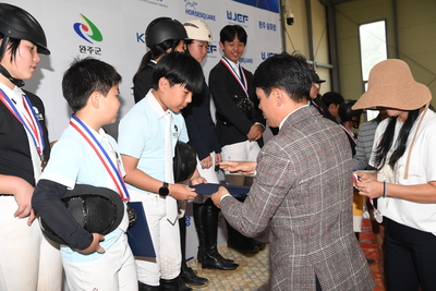 승마대회시상식(147).JPG