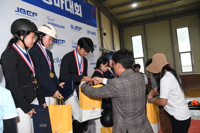 승마대회시상식(159).JPG