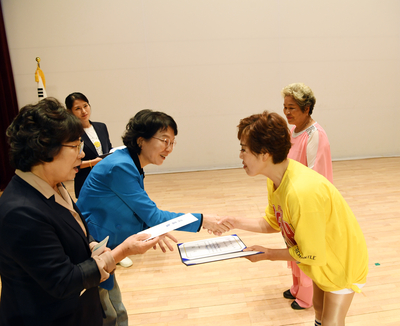 완주군체육회장배건강체조경연대회(67).jpg