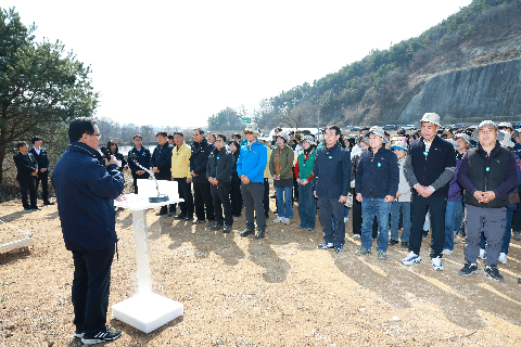 식목일기념 나무심기 행사 (5).JPG