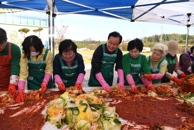 용진읍사랑의쌀나눔및김장행사(1).JPG