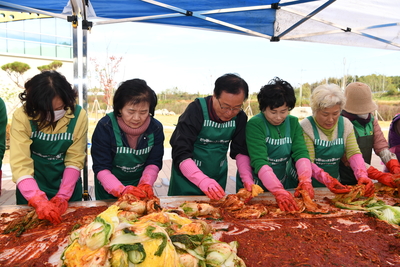 용진읍사랑의쌀나눔및김장행사(3).JPG