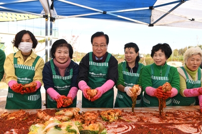 용진읍사랑의쌀나눔및김장행사(5).JPG