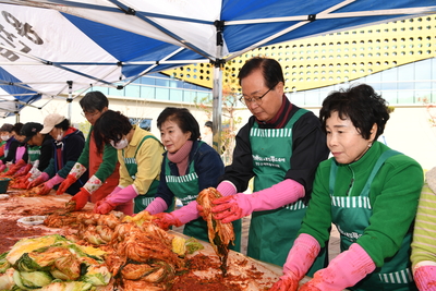 용진읍사랑의쌀나눔및김장행사(15).JPG