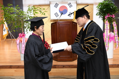 노인대학수료식(9).JPG