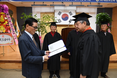 노인대학수료식(27).JPG