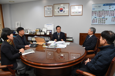 완주군인재육성재단장학금후원감사패전달식(10).JPG
