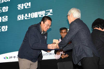완주군소셜굿즈한마당(69).JPG
