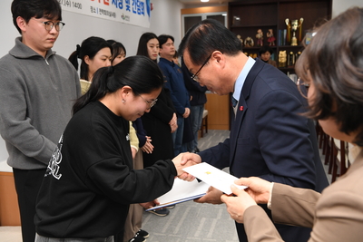민원처리단축우수공무원표창장수여식(3).JPG