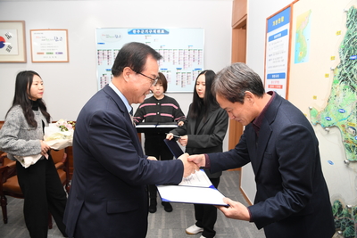 북모닝아침독서다독자시상(3).JPG