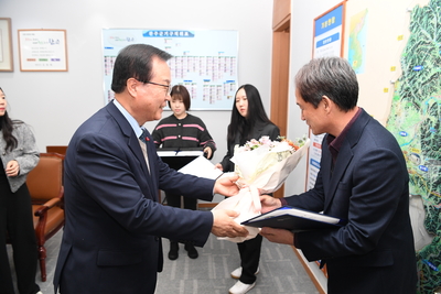 북모닝아침독서다독자시상(4).JPG
