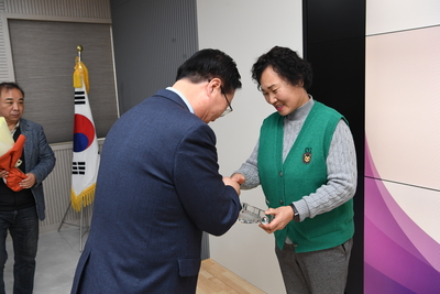 퇴임읍면부녀회장감사패전달식(41).JPG