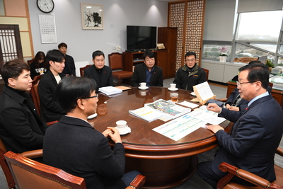 미원상사이웃돕기성금전달식(10).JPG