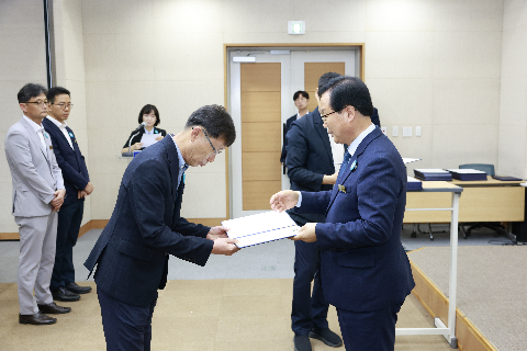 하반기 사령교부 6급이상 (99).JPG