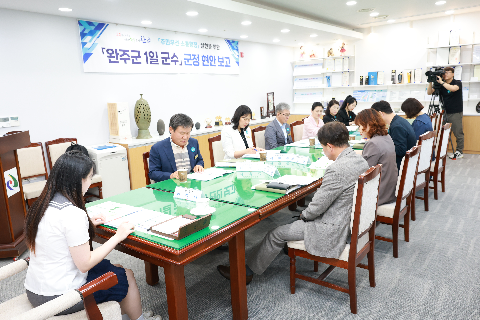 이한나어린이청소년의회의원 1일 군수 위촉식 (21).JPG