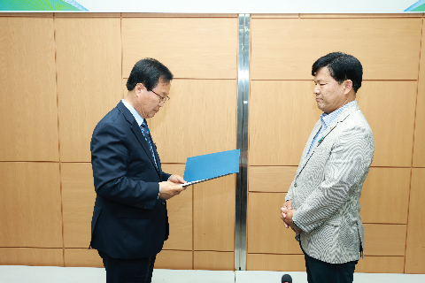 완주군민의날 행사 추진위원회 위촉식 (23).JPG