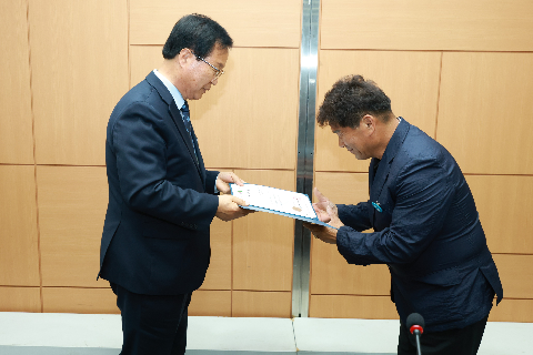 완주군민의날 행사 추진위원회 위촉식 (19).JPG