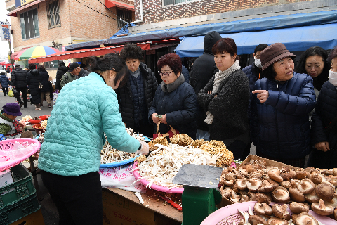 설맞이 전통시장 장보기행사 (25).JPG