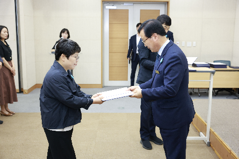 하반기 사령교부 6급이상 (115).JPG