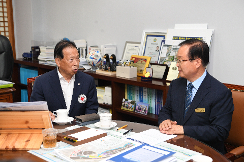 대한적십자 전북지사 상품권 전달식 (7).JPG