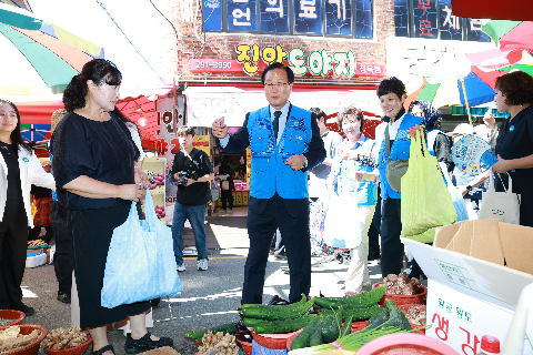 추석맞이 전통시장 장보기 행사 (14).JPG