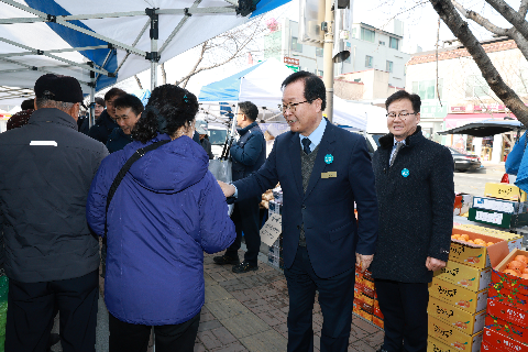 설맞이 전통시장 전기안전 캠페인 (23).jpg