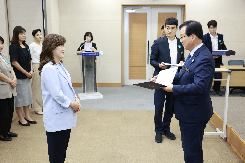 하반기 사령교부 6급이상 (156).JPG