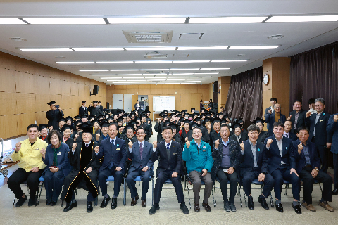 완주노인대학 수료식 (47).JPG