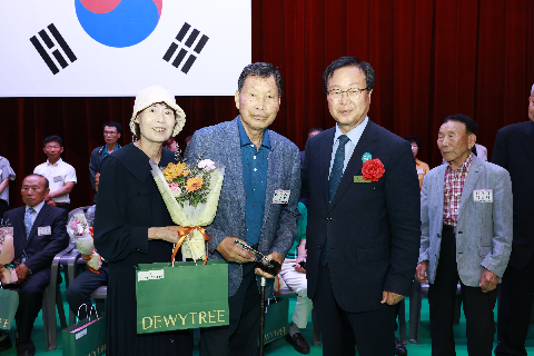 효도대상 시상 및 어르신 위안행사 (66).JPG