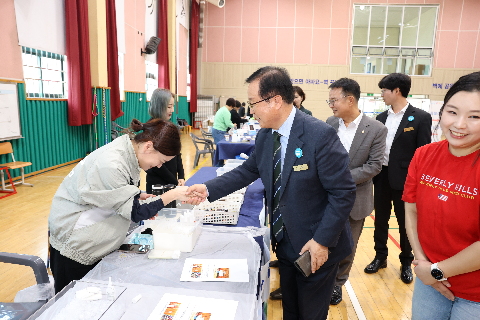 봉서초등학교 학부모회 바자회 (13).JPG