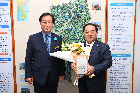 보호아동 유공자 감사패 전달식 (4).JPG