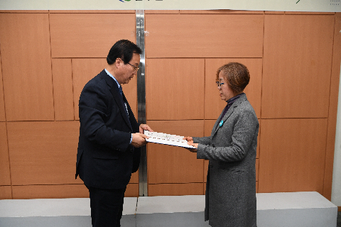 완주군 사회적경제 육성위원회 위촉식 (7).JPG