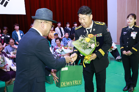 효도대상 시상 및 어르신 위안행사 (111).JPG