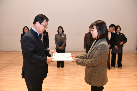 직원월례회 (39).JPG