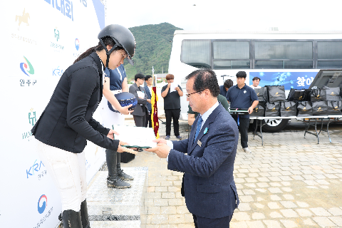 제1회 완주군 공공승마장 전국승마대회 (45).JPG