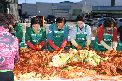 고산면부녀회 김장김치 나눔행사 (11).JPG
