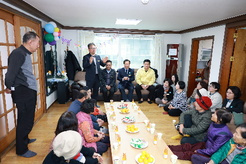 신기마을 어르신 작은도서관 차담회 (16).JPG