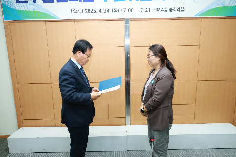 완주군민의날 행사 추진위원회 위촉식 (9).JPG