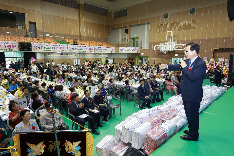 효도대상 시상 및 어르신 위안행사 (143).JPG