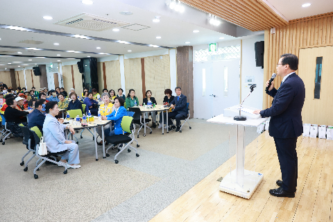 대한적십자사봉사회 완주군협의회 어버이날 행사 (9).JPG