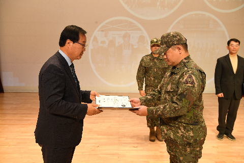 직원월례회 (63).JPG