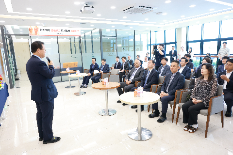 비나텍-블룸에너지 수출계약 체결식 (15).JPG
