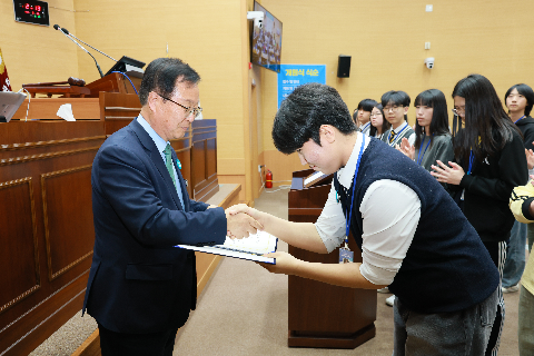 완주군 어린이·청소년의회 개원식 (52).JPG