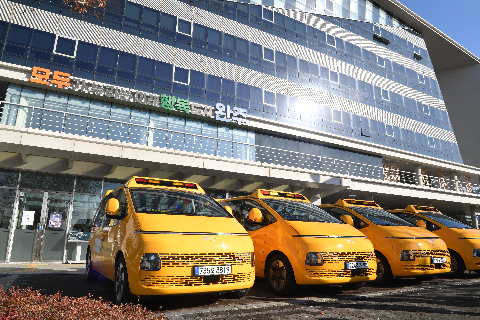 지역아동센터 고향사랑 안심카 전달식 (1).JPG