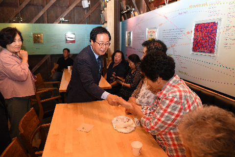삼례책마을 DJ김광한 팝송전 (6).JPG