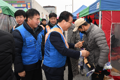 설맞이 전통시장 장보기행사 (41).JPG